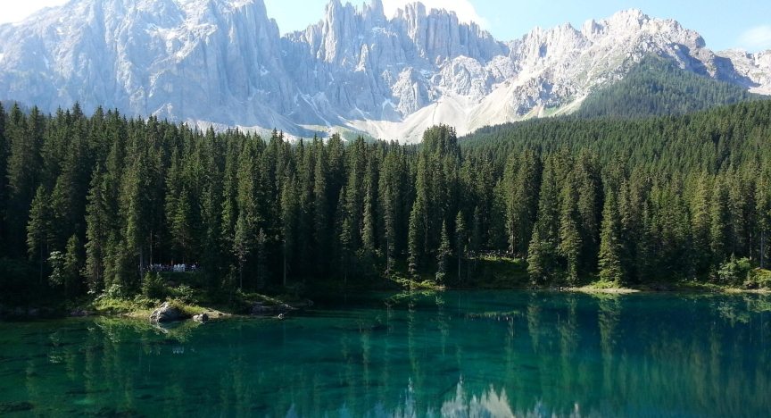 lago carezza bolzano